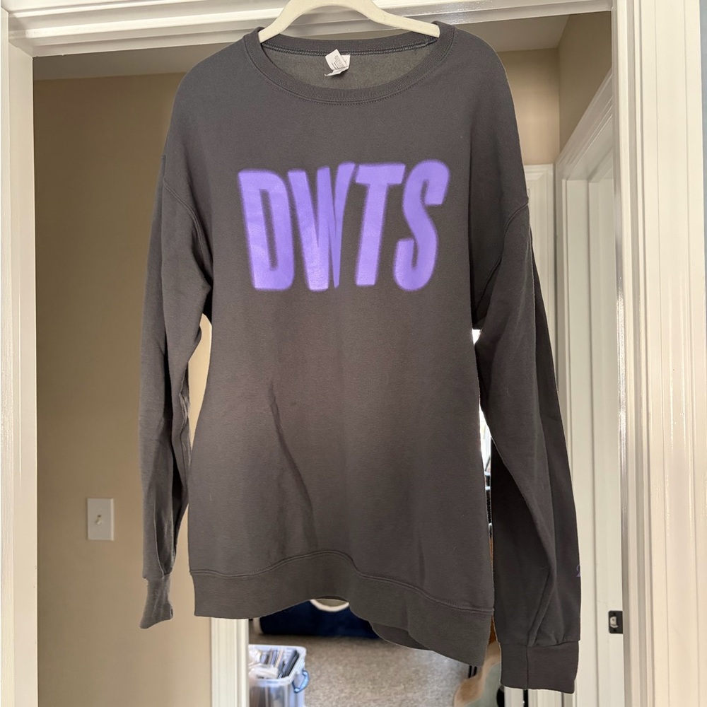 DWTS Live Tour 2024 Crewneck